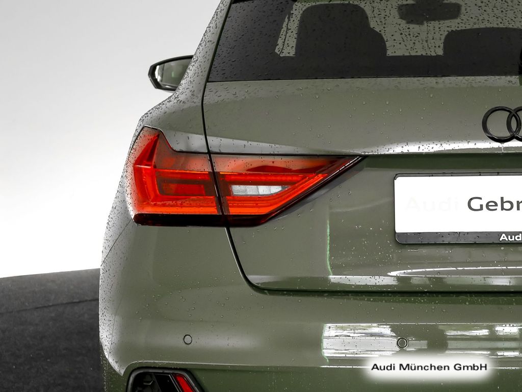 Audi A1 2024 г. Зелёный, пробег 32453 км