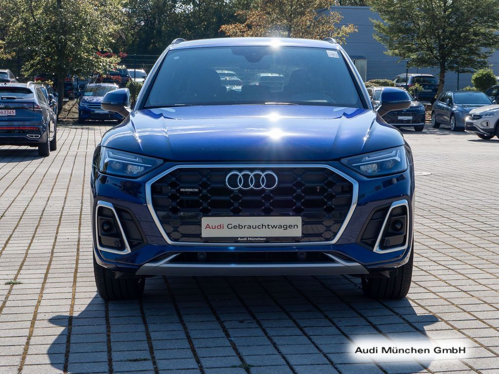 Audi Q5 2023 г. Синий, пробег 52367 км