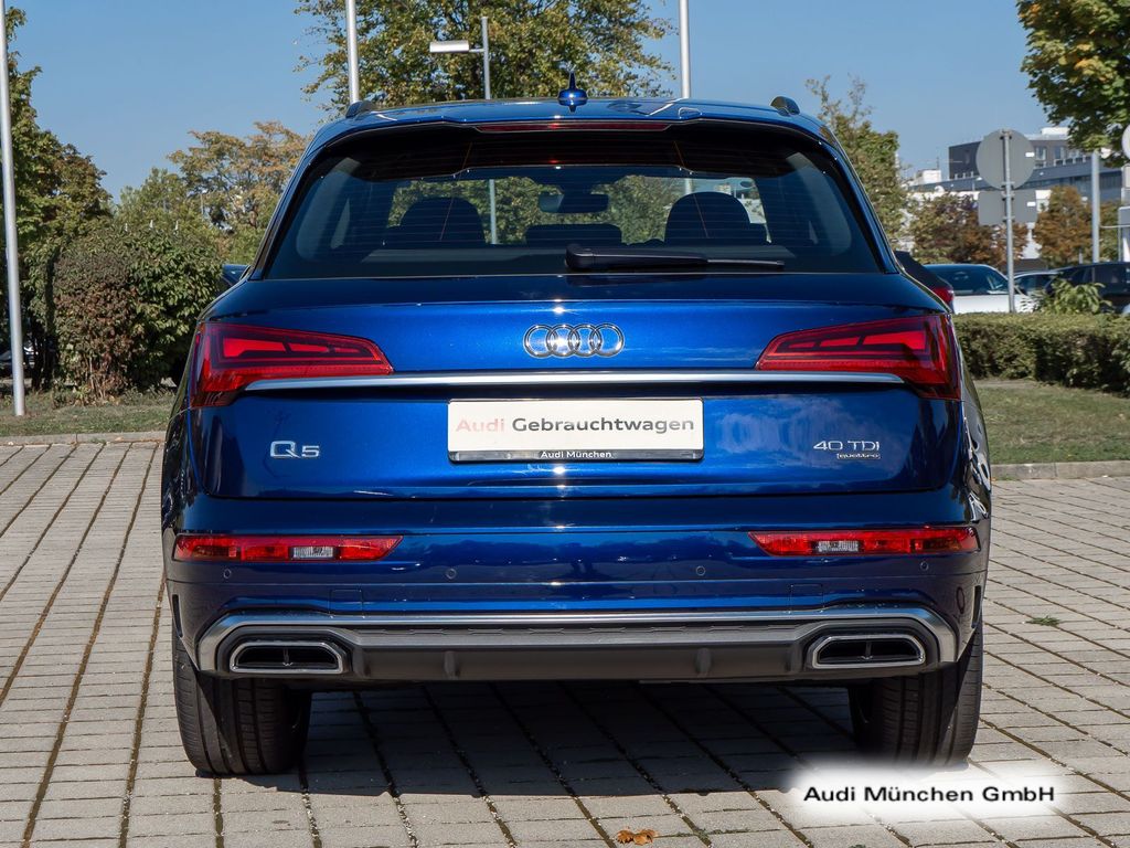 Audi Q5 2023 г. Синий, пробег 52367 км