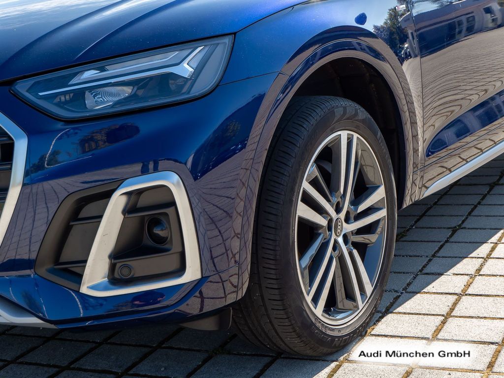 Audi Q5 2023 г. Синий, пробег 52367 км