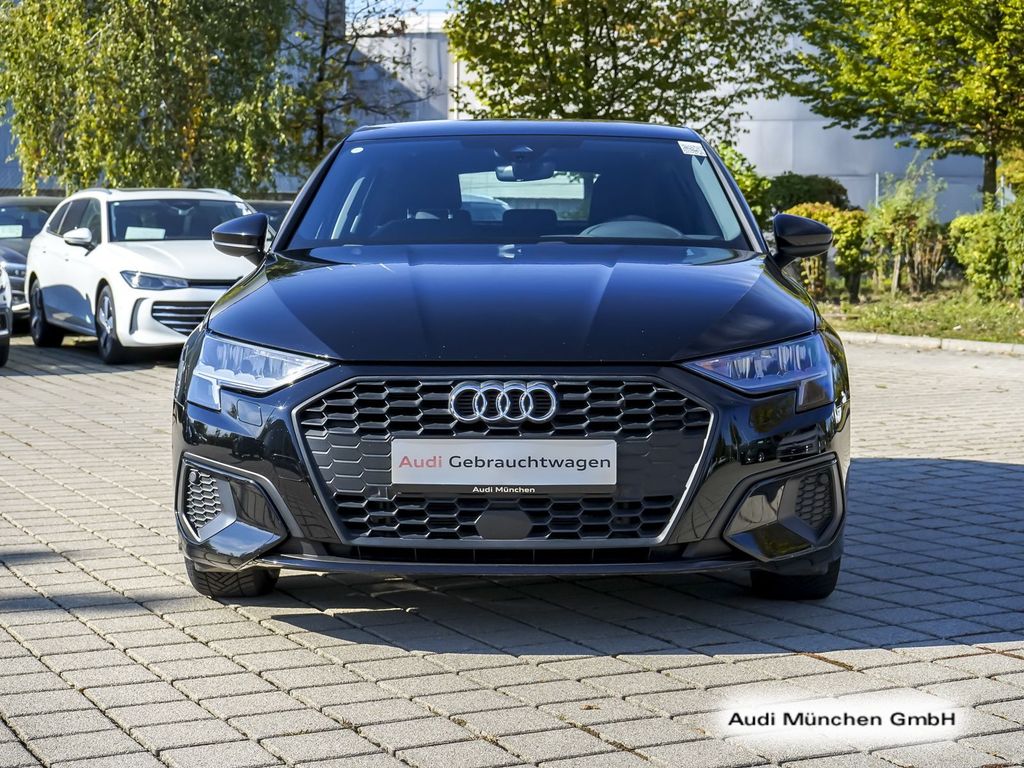 Audi A3 2023 г. Чёрный, пробег 43618 км