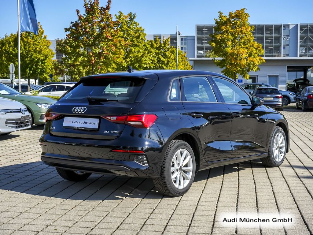 Audi A3 2023 г. Чёрный, пробег 43618 км