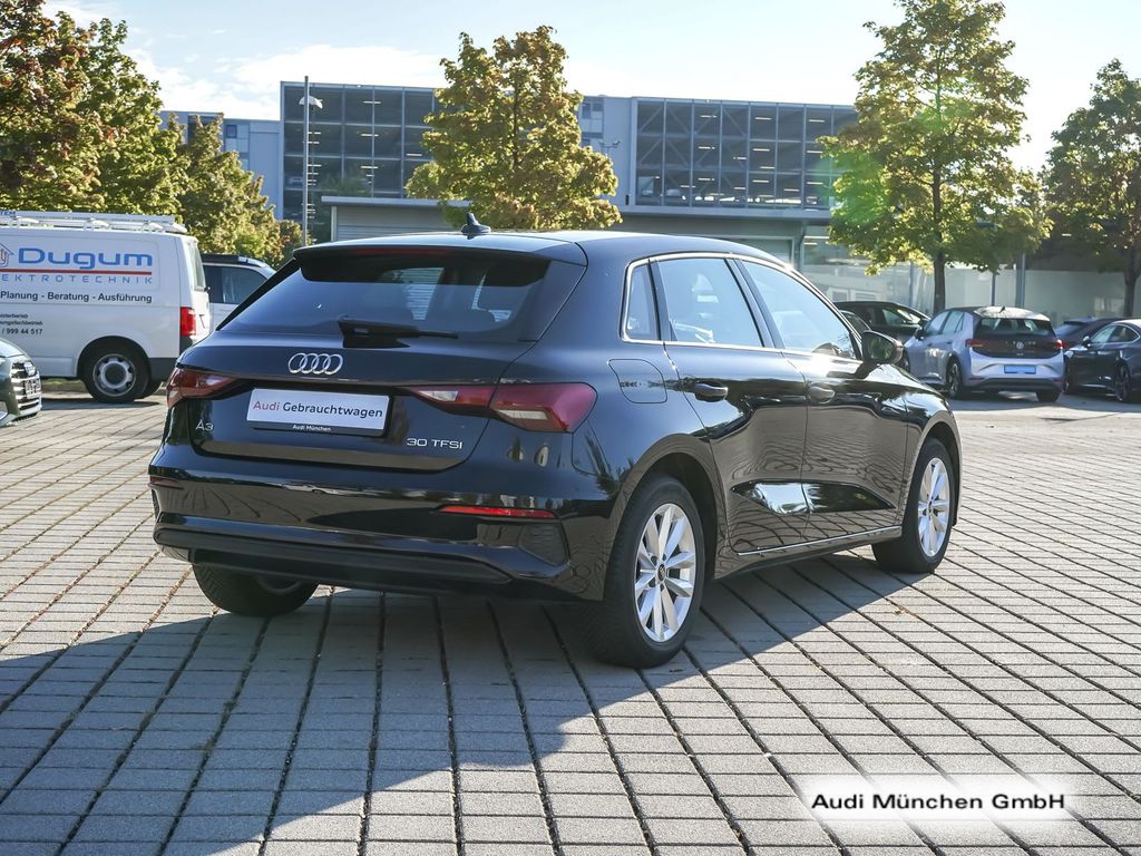 Audi A3 2023 г. Чёрный, пробег 42755 км