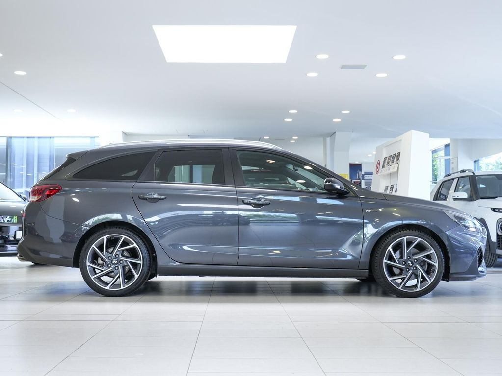 Hyundai i30 2024 г. Серый, пробег 28453 км