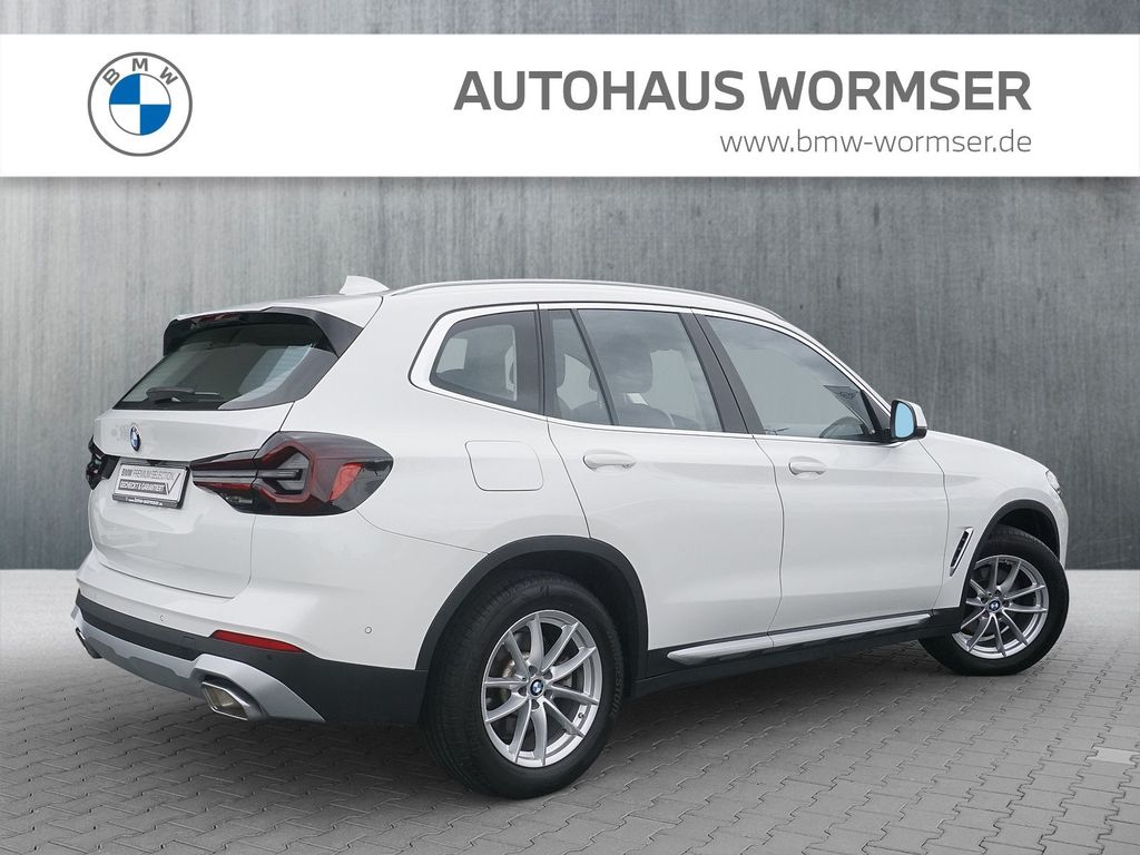 BMW X3 2023 г. Белый, пробег 49650 км