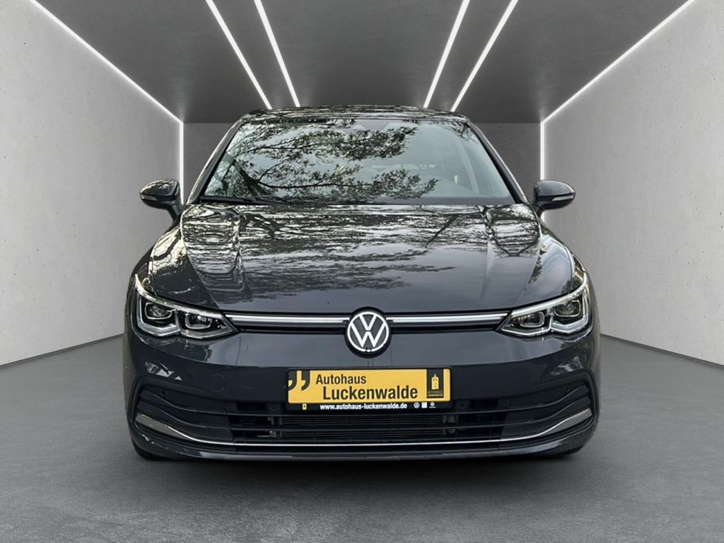 Volkswagen Golf 2024 г. Серый, пробег 45819 км