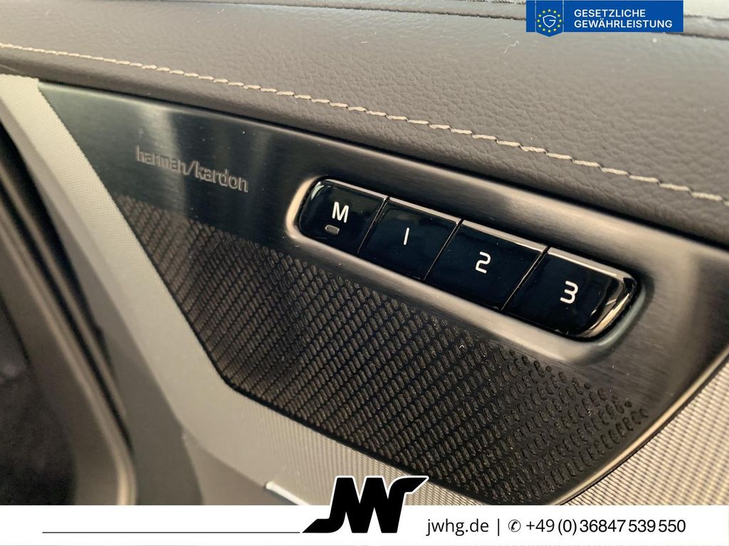 Volvo XC90 2024 г. Чёрный, пробег 44545 км
