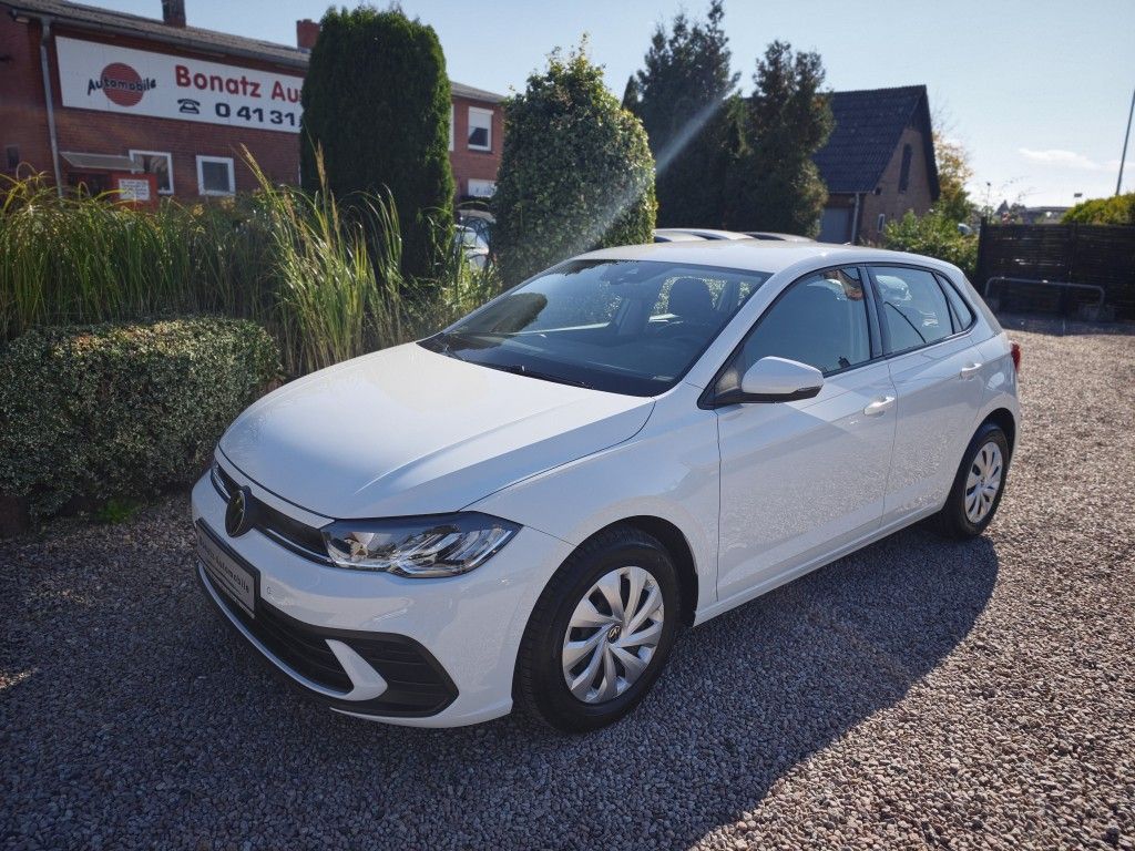 Volkswagen Polo 2023 г. Белый, пробег 54000 км