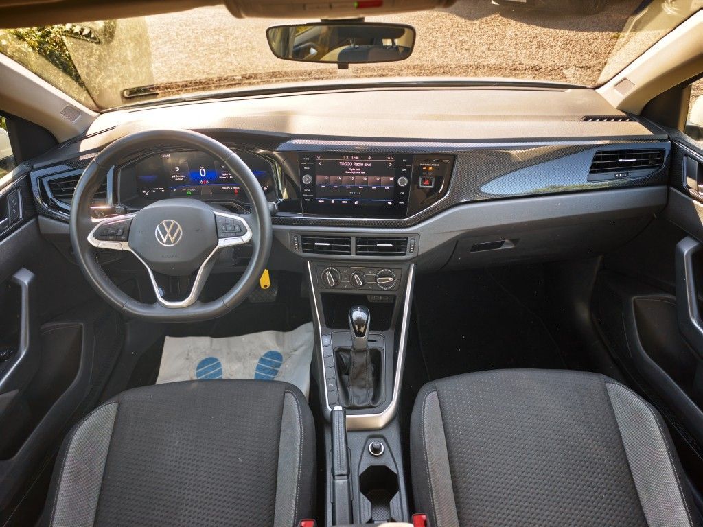 Volkswagen Polo 2023 г. Белый, пробег 54000 км