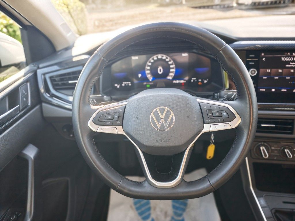 Volkswagen Polo 2023 г. Белый, пробег 54000 км