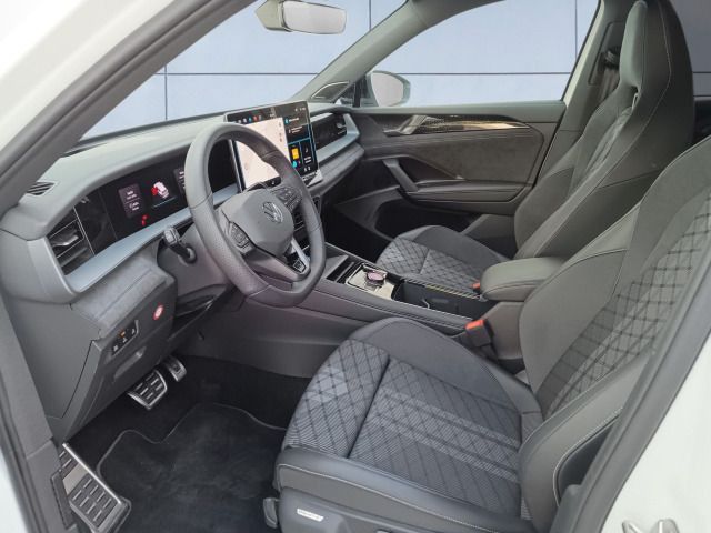 Volkswagen Tayron 2025 г. Белый, пробег 15950 км