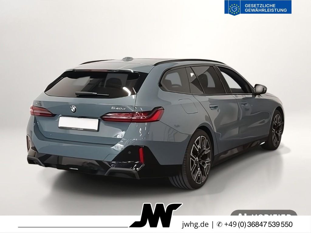 BMW 540 2025 г. Зелёный, пробег 50000 км