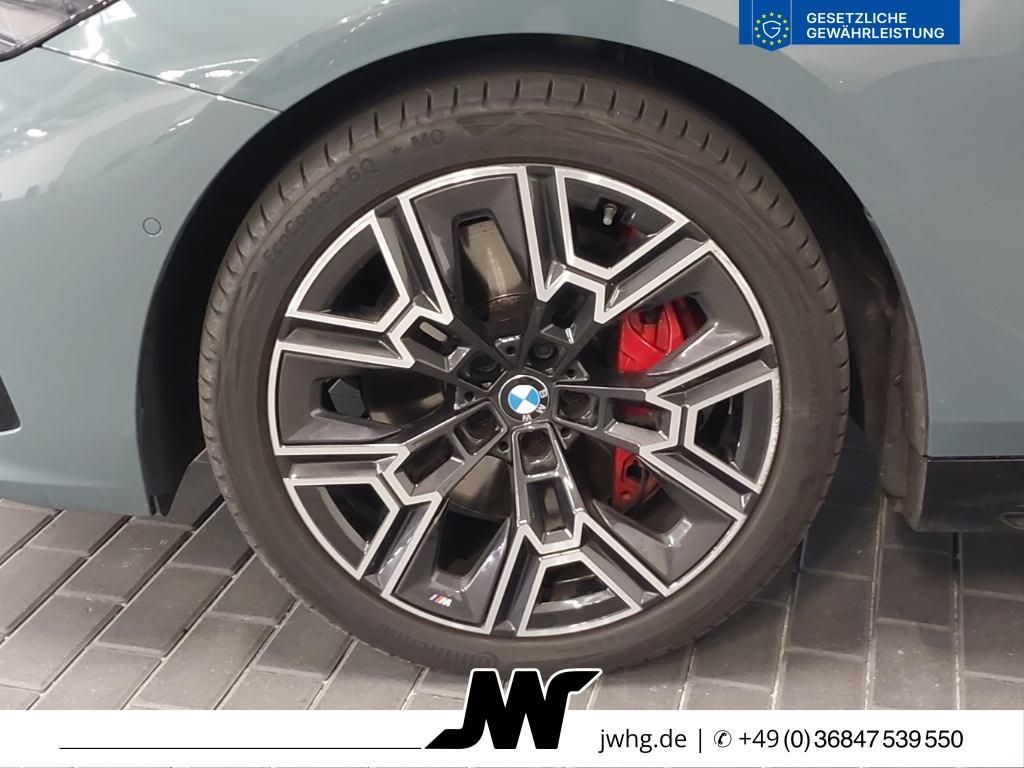 BMW 540 2025 г. Зелёный, пробег 50000 км
