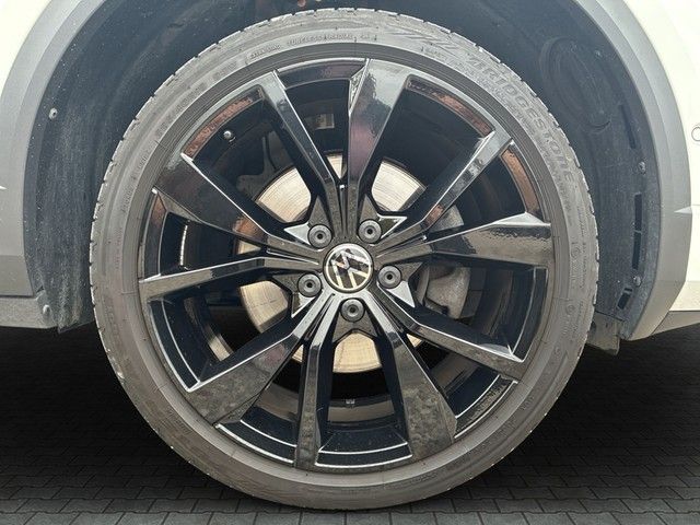 Volkswagen T-Roc 2023 г. Белый, пробег 54369 км