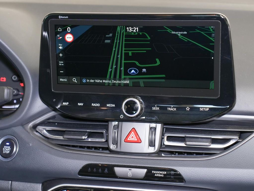 Hyundai i30 2024 г. Серый, пробег 28215 км