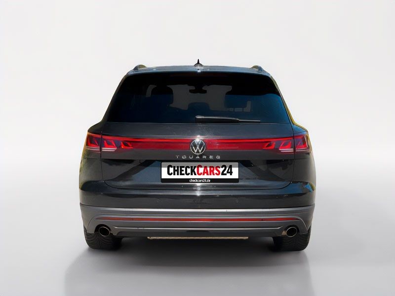 Volkswagen Touareg 2025 г. Чёрный, пробег 21408 км