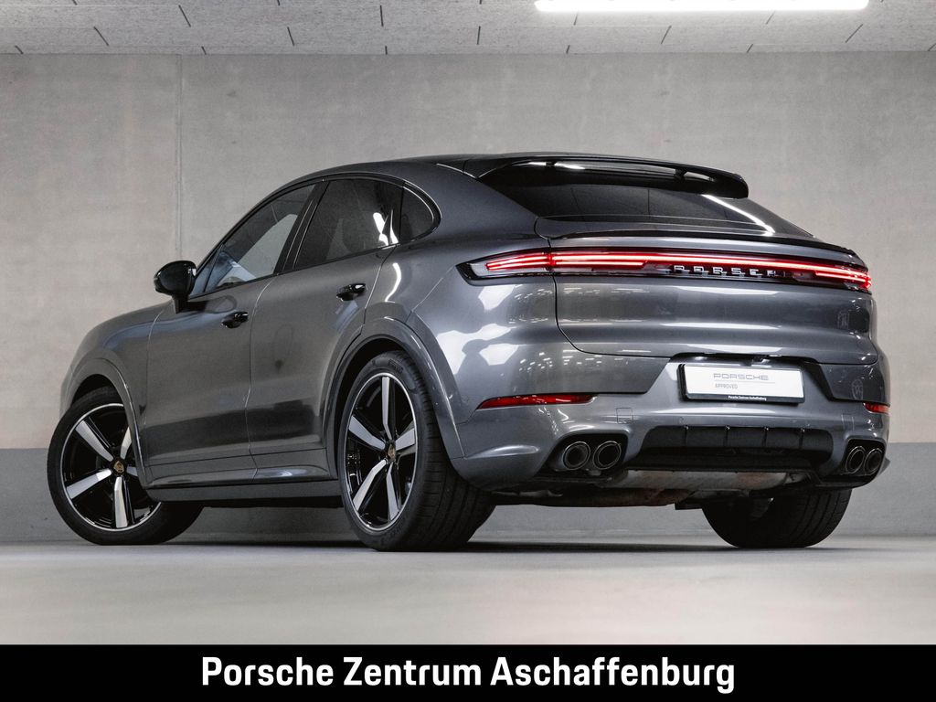 Porsche Cayenne 2023 г. Серый, пробег 58000 км