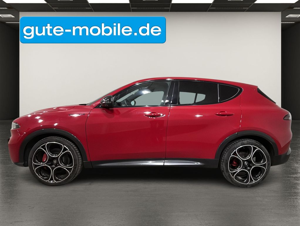 Alfa Romeo Tonale 2022 г. Красный, пробег 55900 км