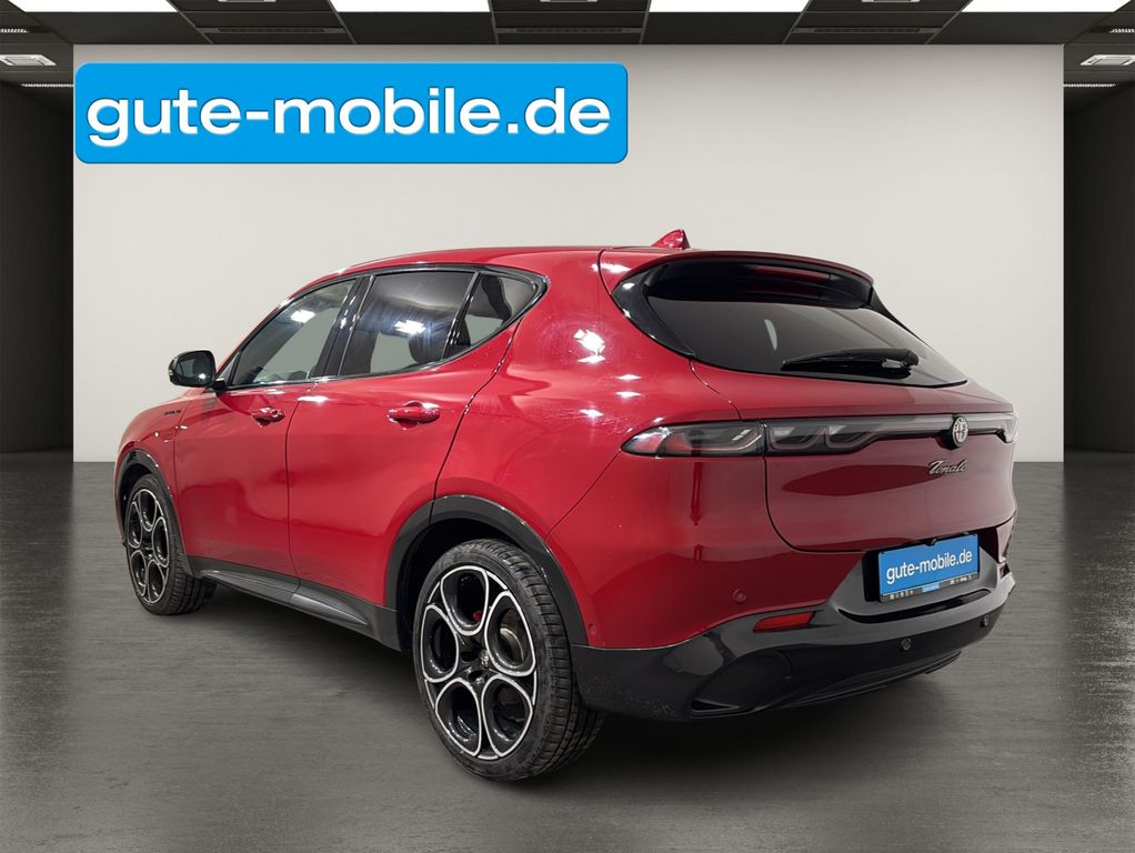 Alfa Romeo Tonale 2022 г. Красный, пробег 55900 км