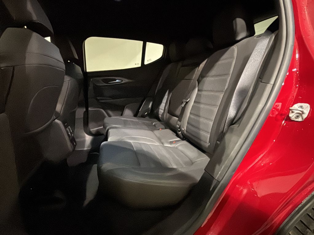 Alfa Romeo Tonale 2022 г. Красный, пробег 55900 км