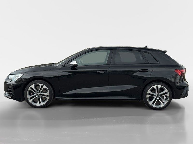 Audi S3 2024 г. Чёрный, пробег 19042 км