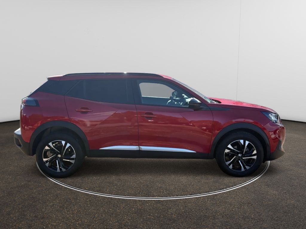 Peugeot 2008 2023 г. Красный, пробег 44000 км