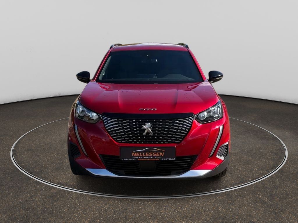 Peugeot 2008 2023 г. Красный, пробег 44000 км