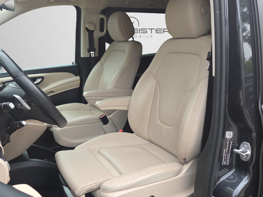 Mercedes-Benz 220 2022 г. Серый, пробег 31060 км