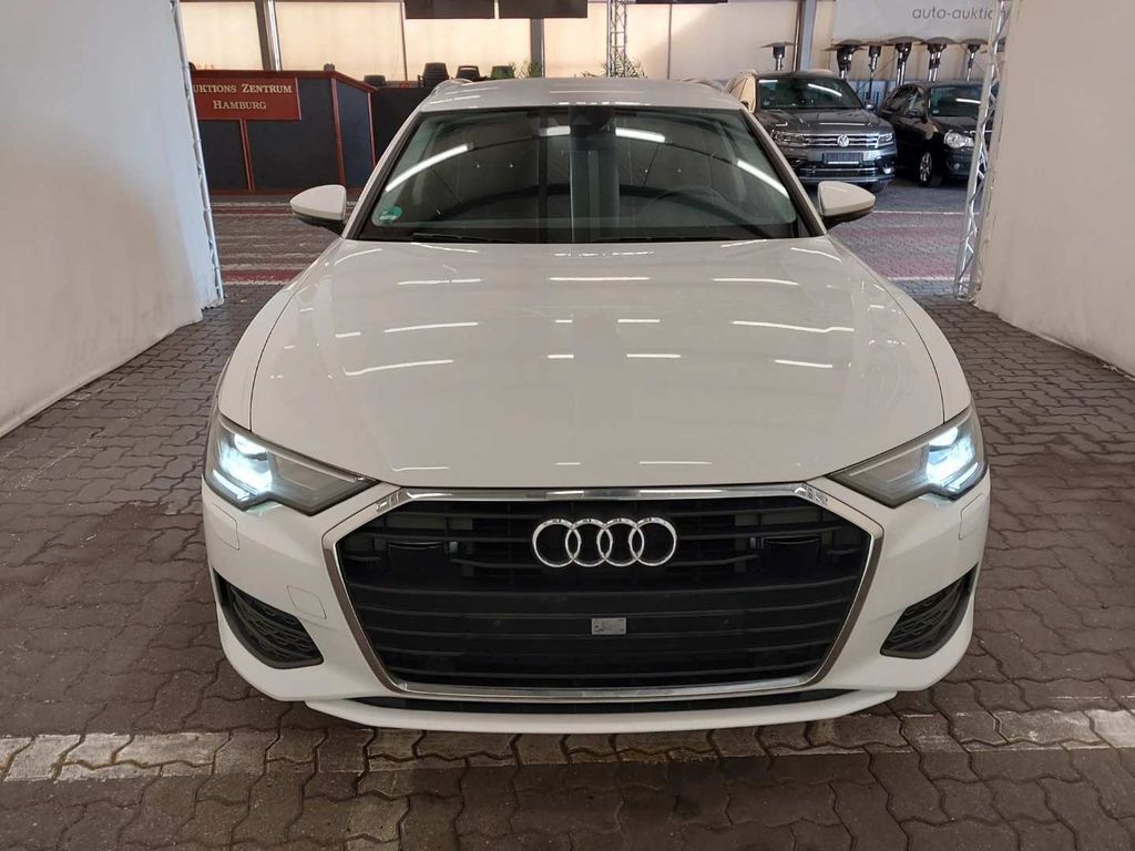 Audi A6 2023 г. Белый, пробег 42500 км