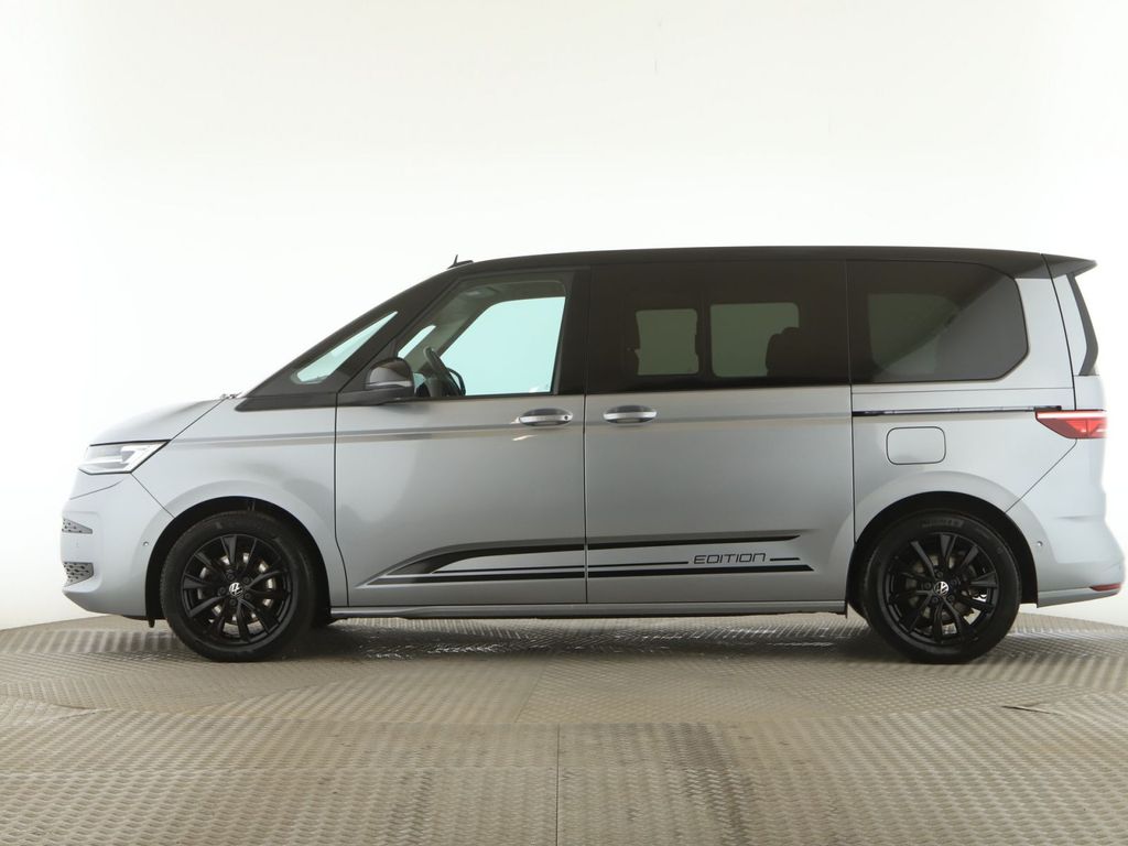 Volkswagen T7 MULTIVAN 2024 г. Серебристый, пробег 50802 км