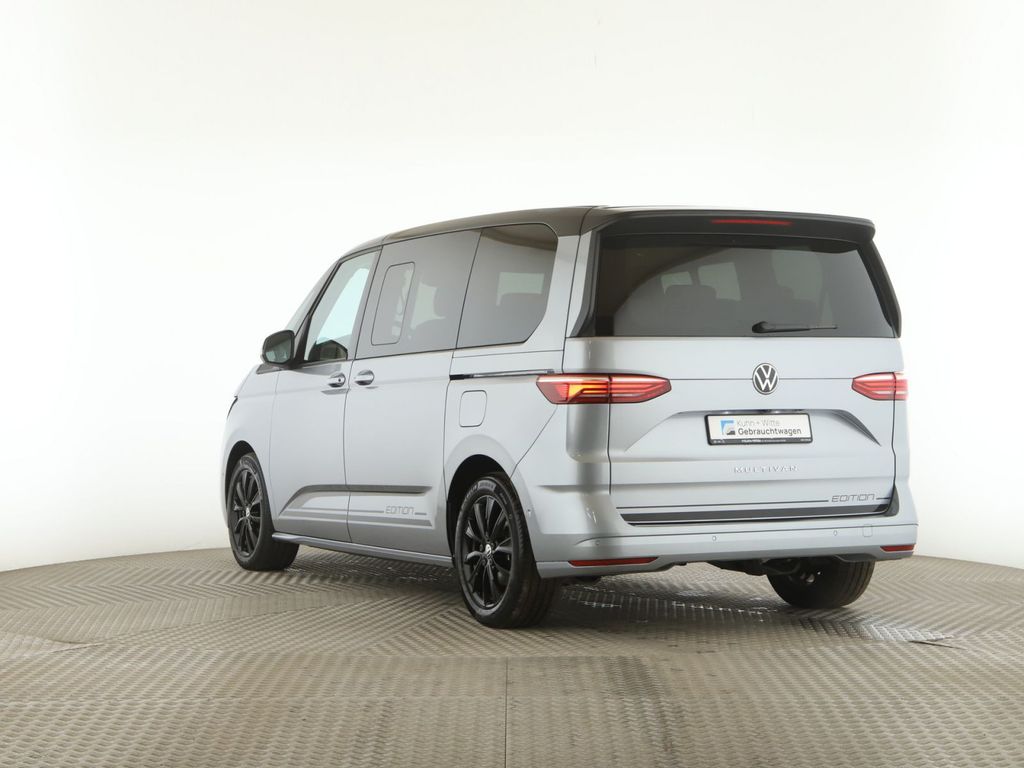 Volkswagen T7 MULTIVAN 2024 г. Серебристый, пробег 50802 км