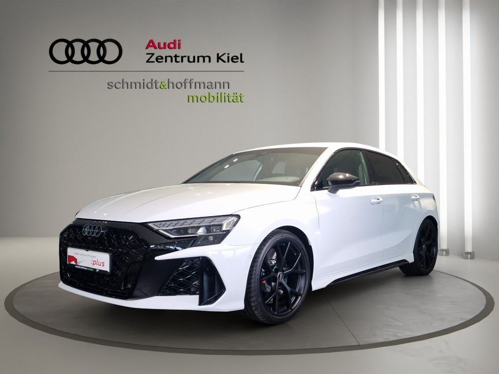 Audi RS3 2025 г. Белый, пробег 29400 км