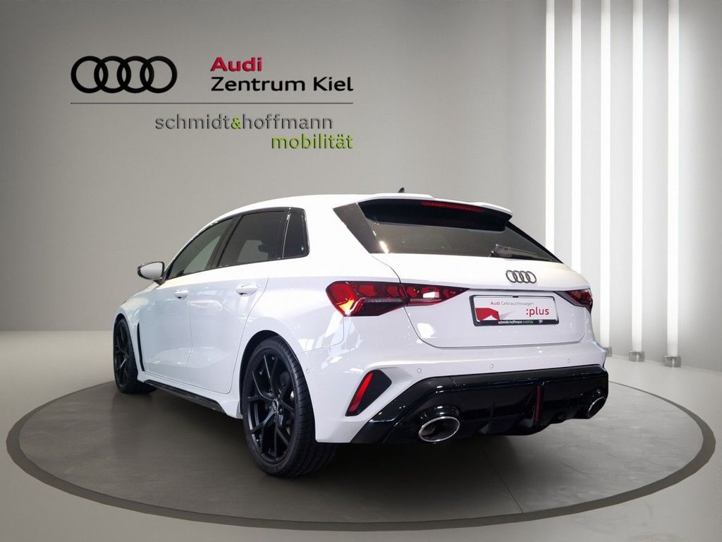 Audi RS3 2025 г. Белый, пробег 29400 км
