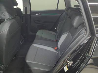 Volkswagen Golf 2026 г. Чёрный, пробег 24820 км