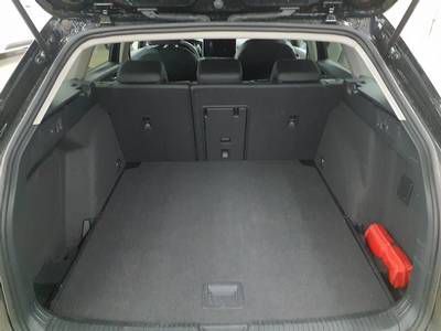 Volkswagen Golf 2026 г. Чёрный, пробег 24820 км