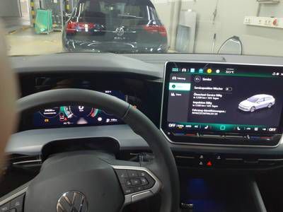 Volkswagen Golf 2026 г. Чёрный, пробег 24820 км