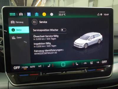 Volkswagen Golf 2026 г. Чёрный, пробег 24820 км