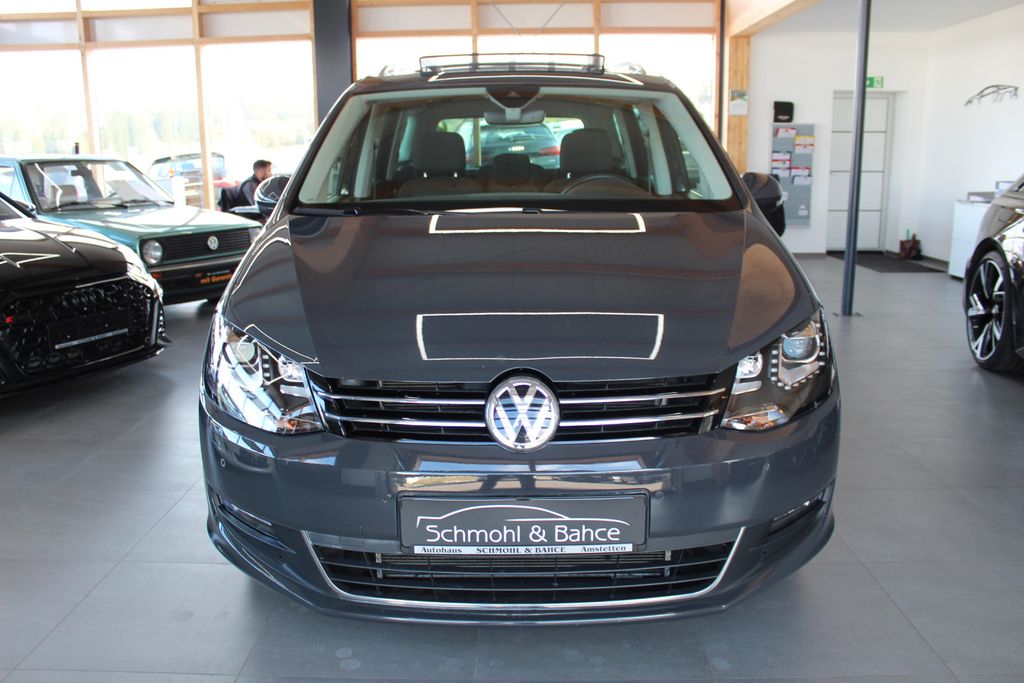 Volkswagen Sharan 2022 г. Серый, пробег 29000 км