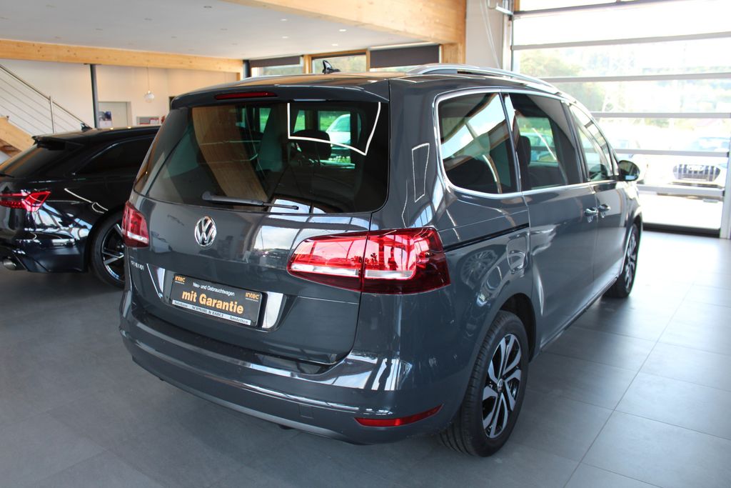 Volkswagen Sharan 2022 г. Серый, пробег 29000 км