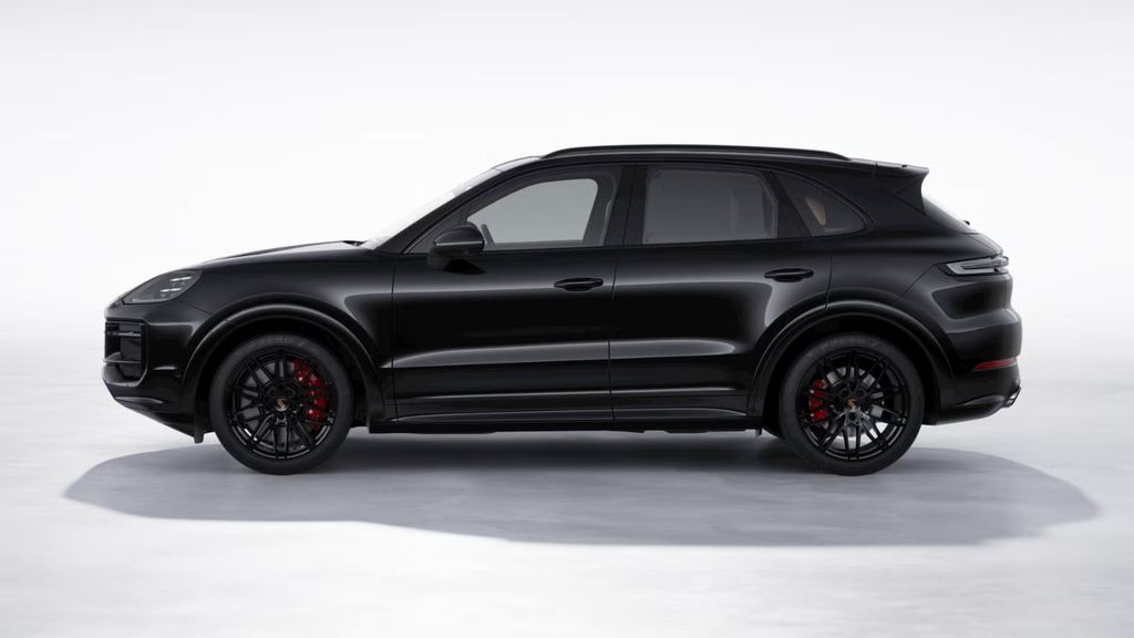 Porsche Cayenne 2023 г. Чёрный, пробег 40900 км