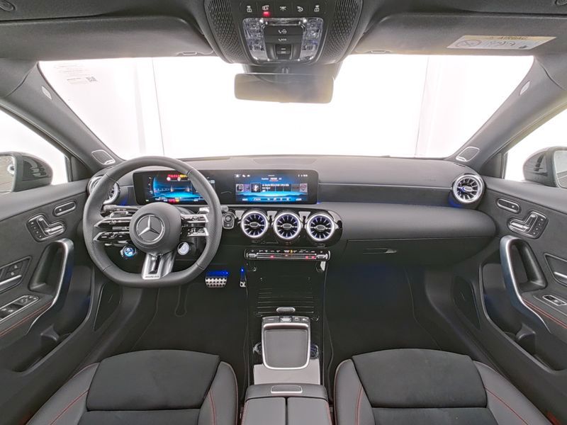 Mercedes-Benz A 45 AMG 2025 г. Чёрный, пробег 14472 км