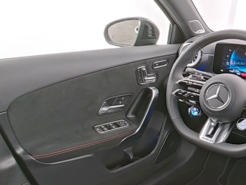 Mercedes-Benz A 45 AMG 2025 г. Чёрный, пробег 14472 км
