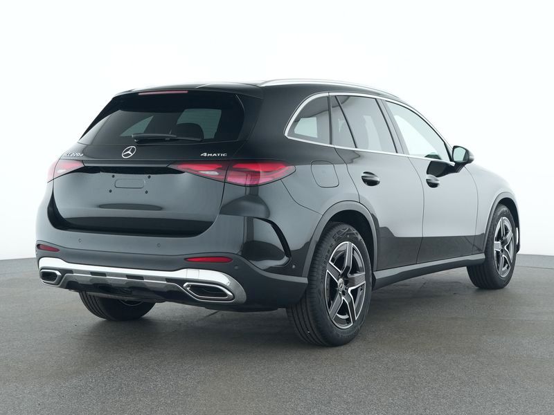 Mercedes-Benz GLC 220 2026 г. Чёрный, пробег 19504 км