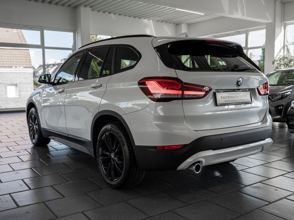 BMW X1 2022 г. Белый, пробег 50914 км