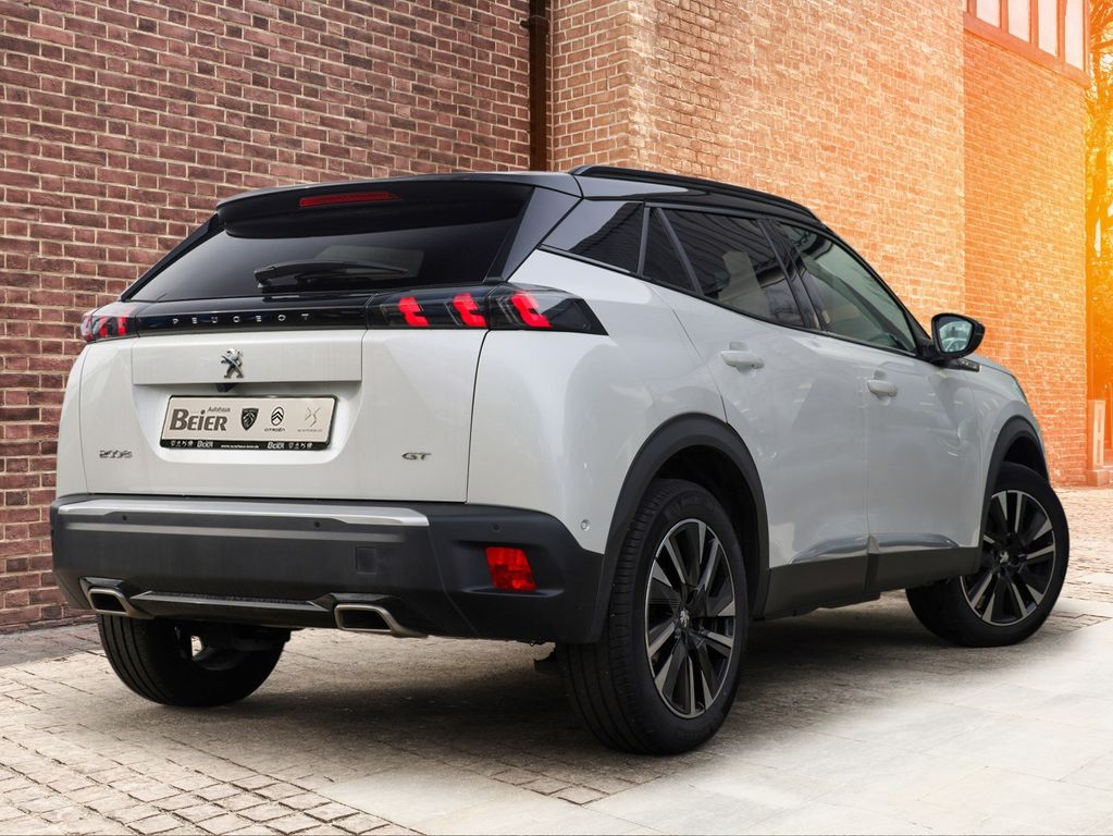 Peugeot 2008 2021 г. Белый, пробег 44000 км