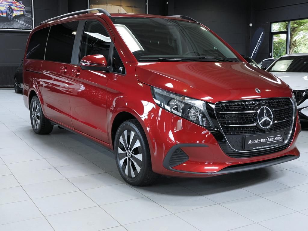 Mercedes-Benz V 250 2024 г. Красный, пробег 18947 км