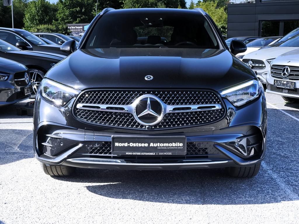 Mercedes-Benz GLC 300 2025 г. Чёрный, пробег 14743 км