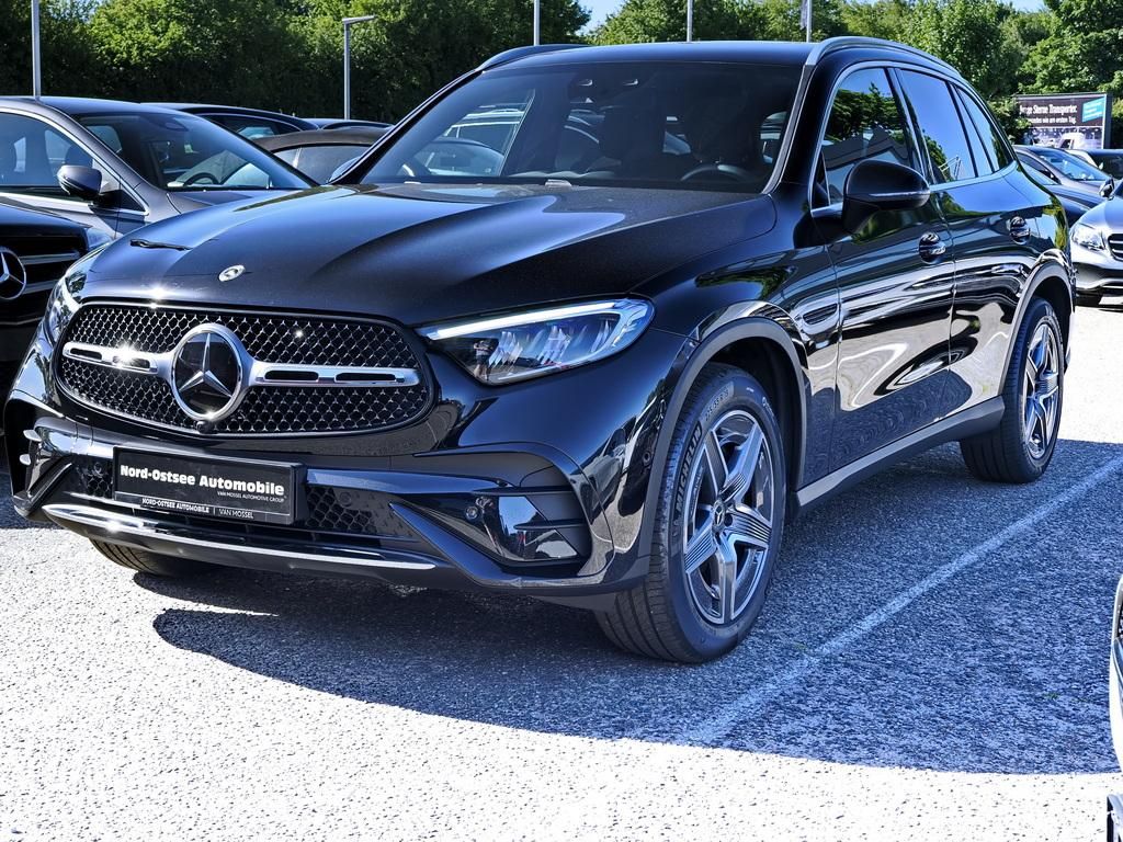 Mercedes-Benz GLC 300 2025 г. Чёрный, пробег 14743 км