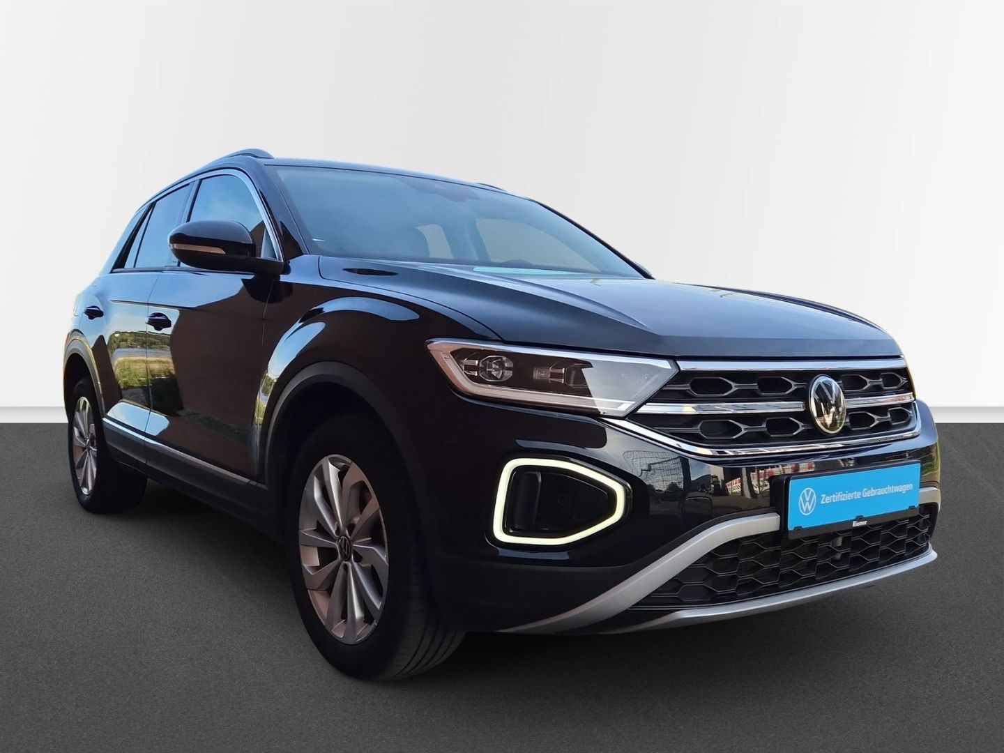 Volkswagen T-Roc 2023 г. Чёрный, пробег 48452 км