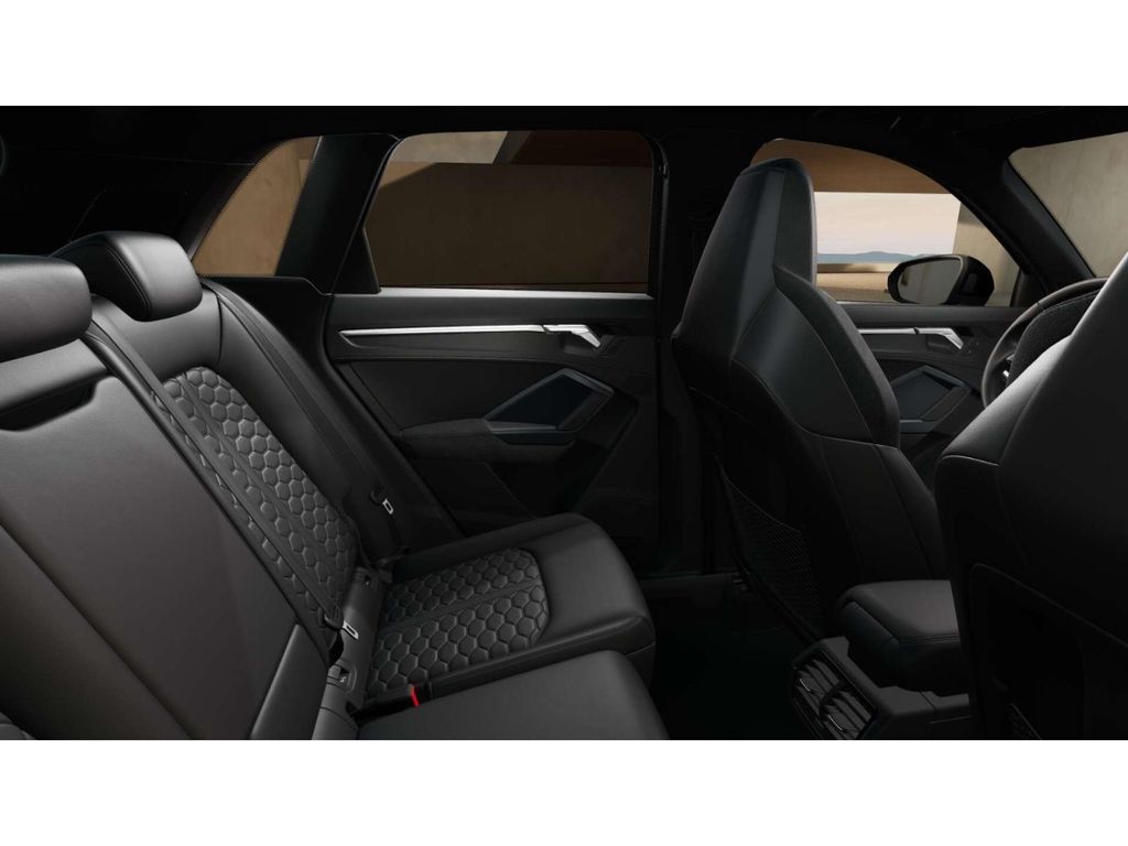Audi RSQ3 2024 г. Серый, пробег 14831 км